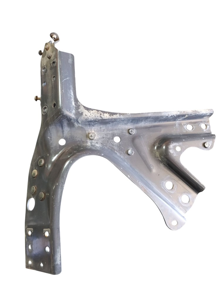 Suporte Lateral Estribo Le Scania Ntg 2019 2790473 2