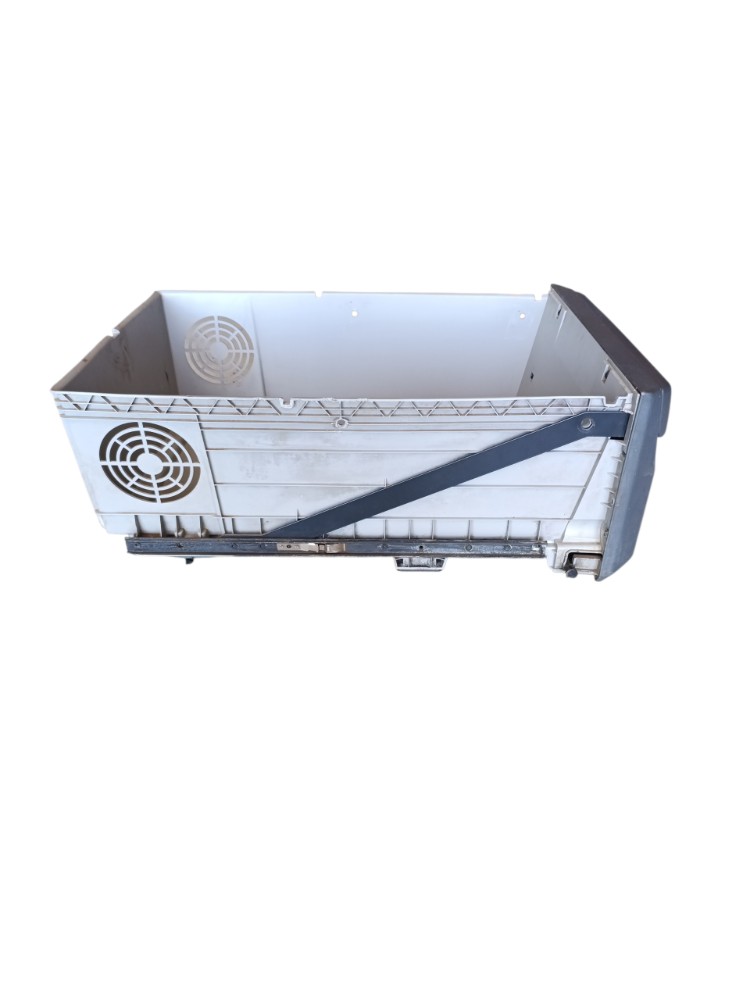 Gaveta inferior refrigerador cabine Volvo Fh 540 82055355 3