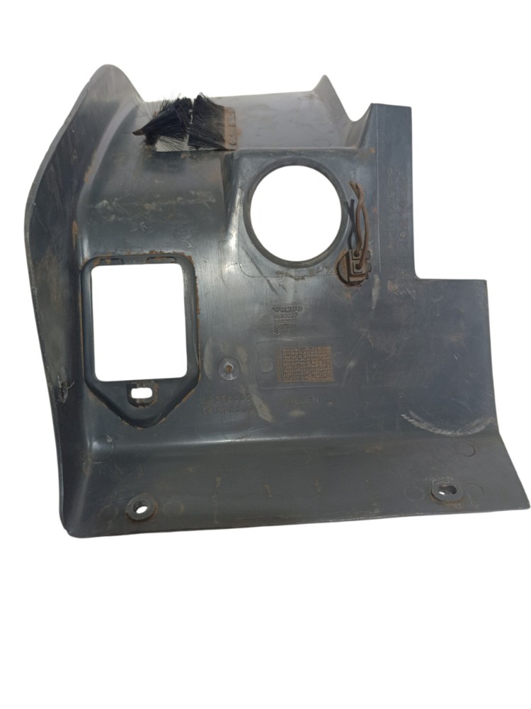 Acabamento Moldura Painel Inferior Le Volvo Fm / Fh 3980027 4