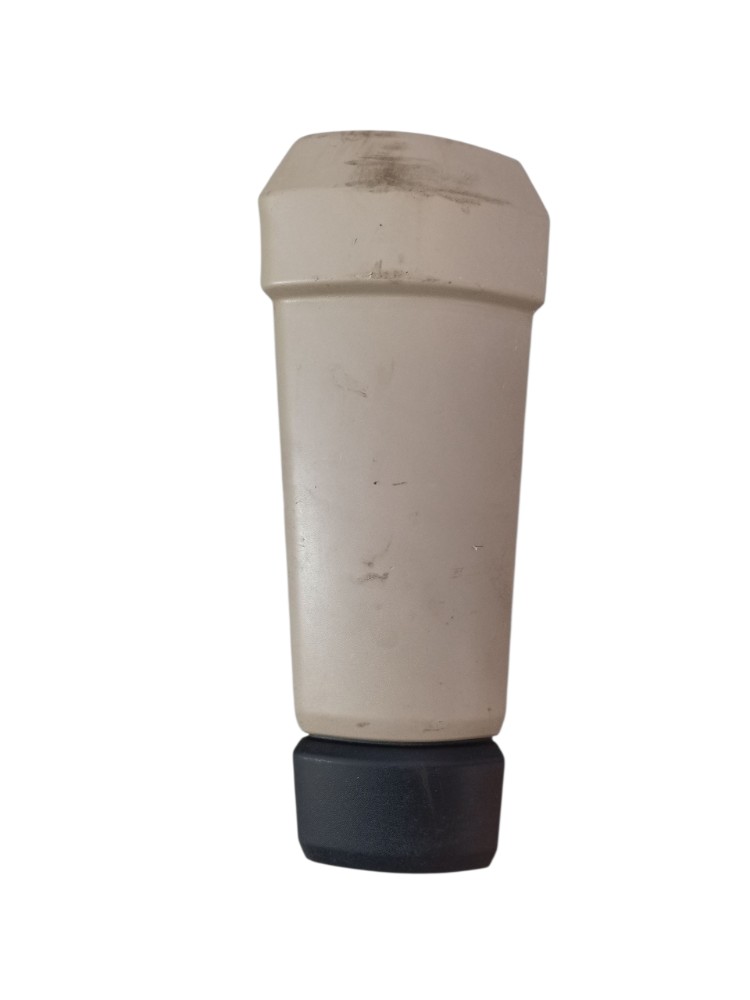 Acabamento geladeira LE Vw Meteor 81639106081