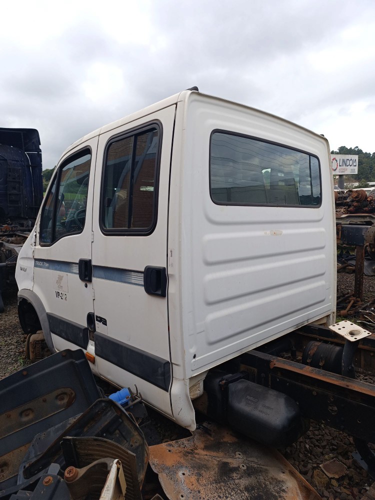 Cabine Dupla Iveco Daily 70c17 2013 5