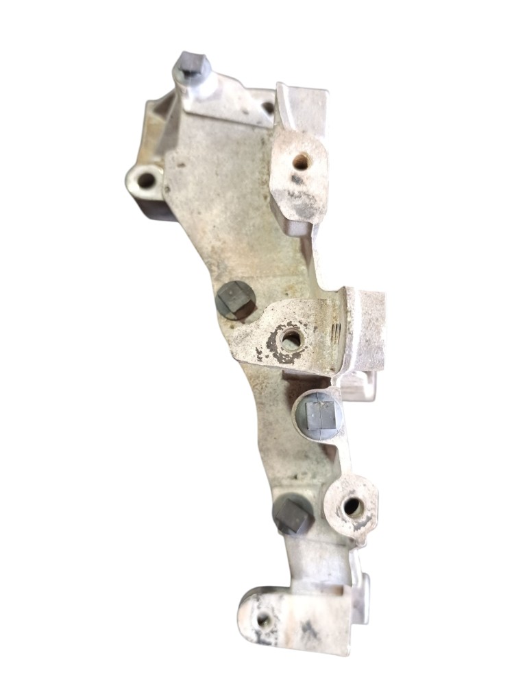 Suporte para-choque M.benz Actros R5412030240 3