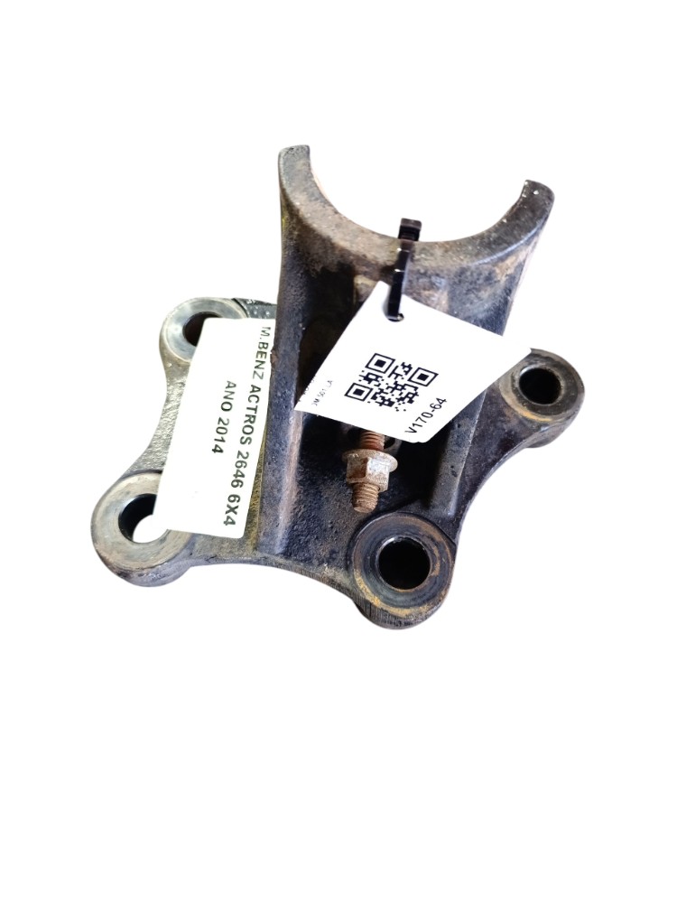 Suporte tubo paralama direito MB Actros A9415221992