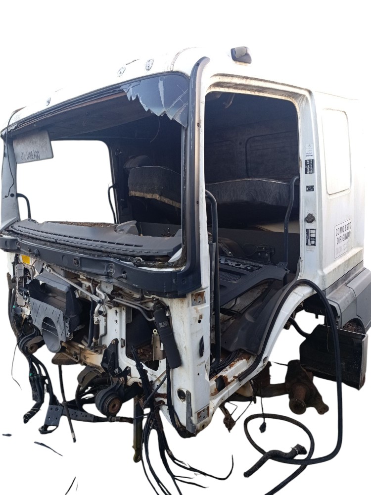 Cabine Teto Baixo Mb Axor 1933 Ano 2011 batida 4
