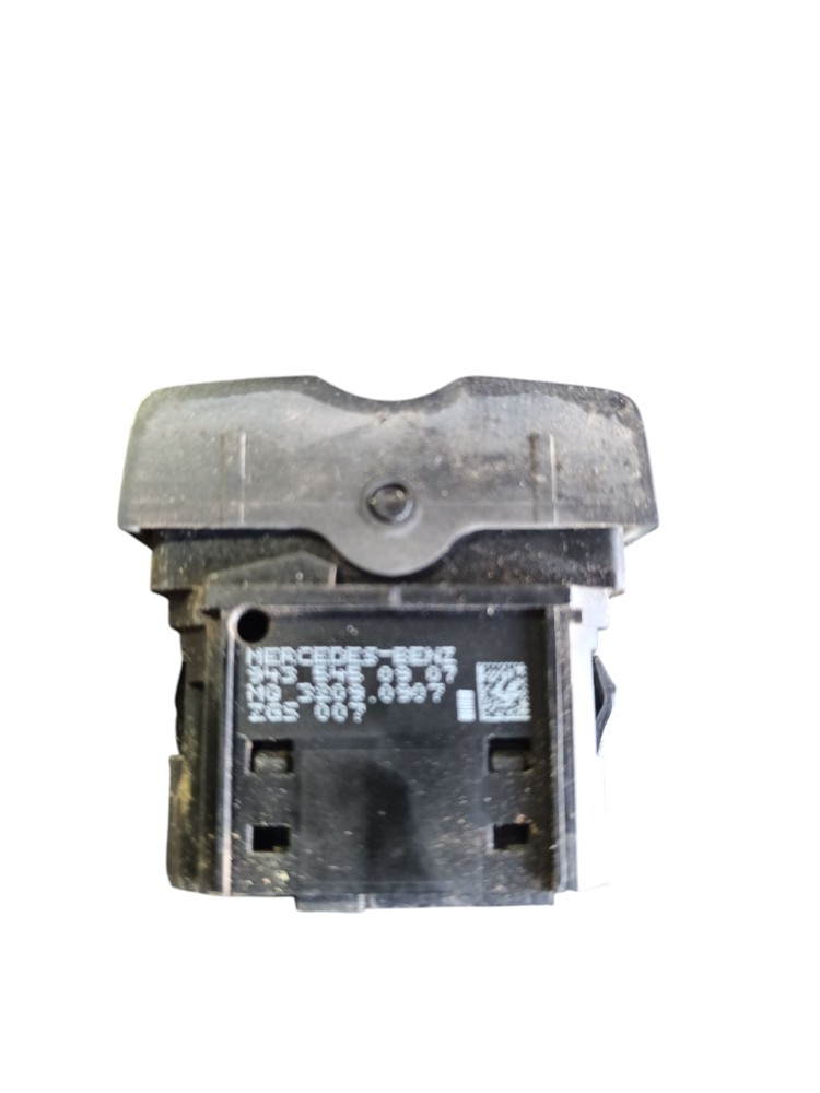 Botao Tomada 12v Mb Actros A9435450907 3