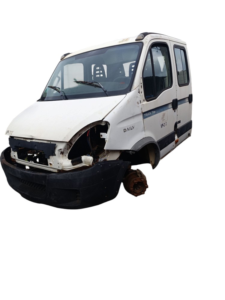 Cabine Dupla Iveco Daily 70c17 2013