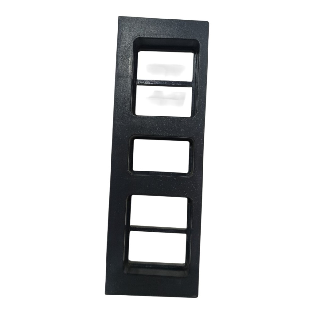 Moldura botões interruptores c/detalhe Volvo FM 3175615 1