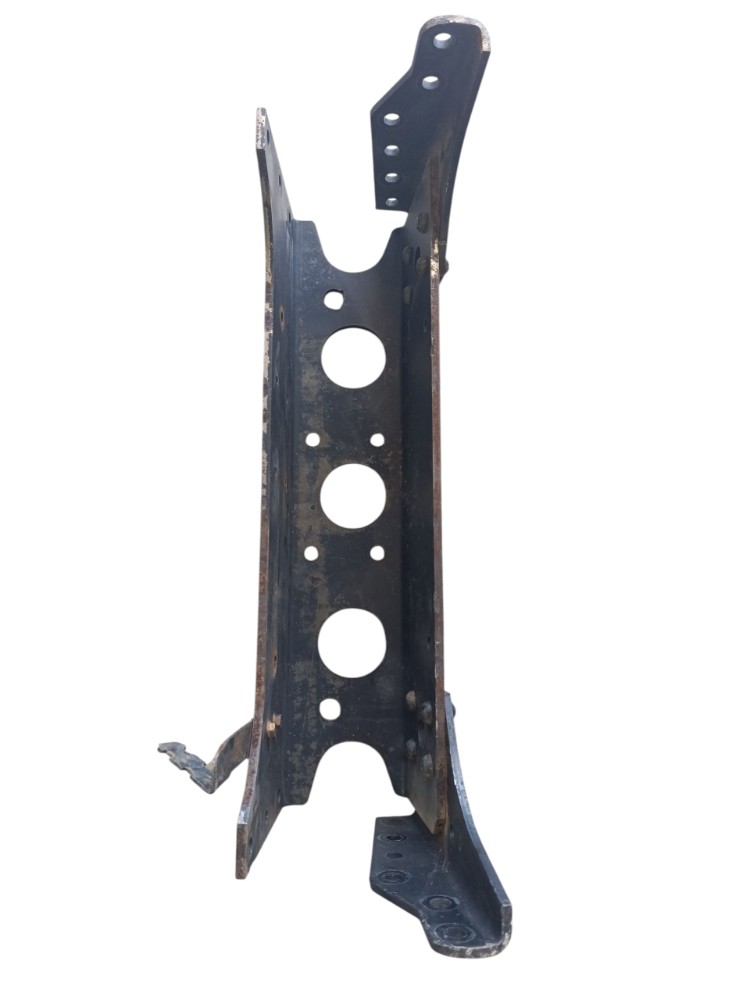 Travessa Chassis Traseira Mb Actros 4