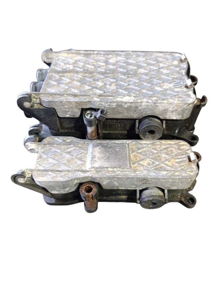 Caixa Distribuição Bateria Mb Actros A9305460240