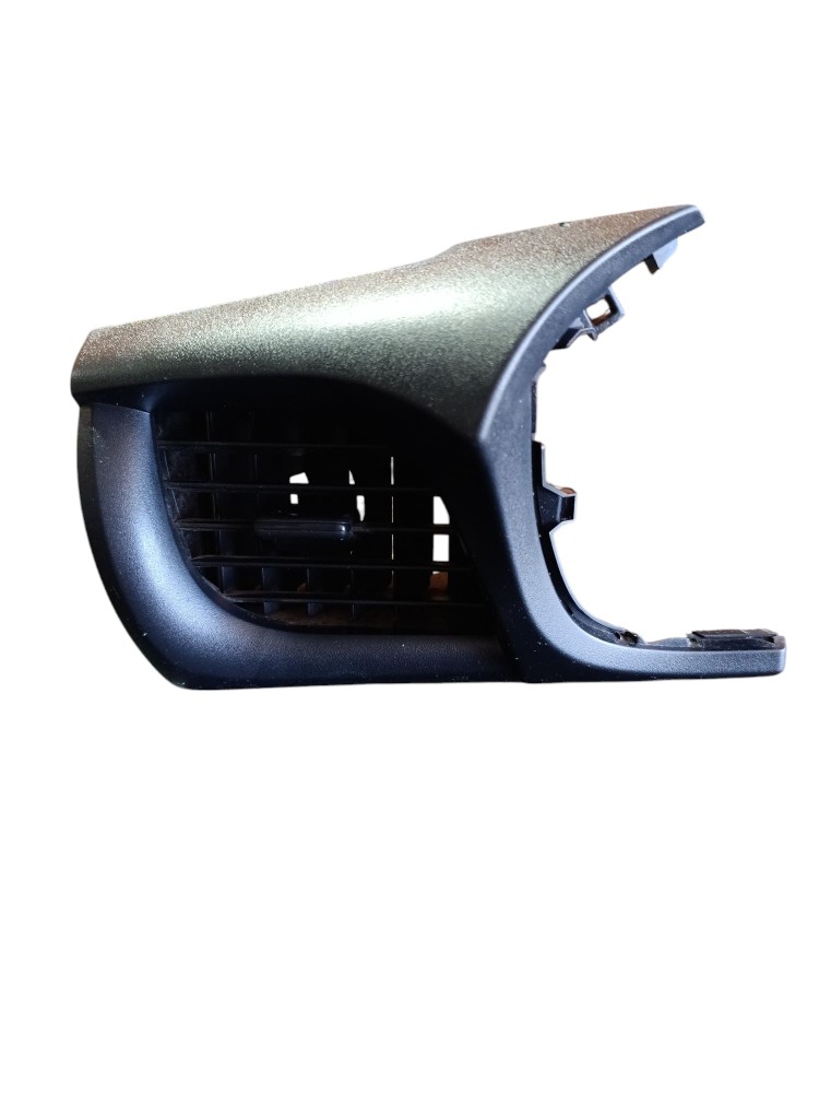Difusor Ar Esquerdo Lado Hilux 2017/2018 – 55650kk070