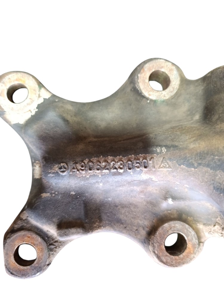 Suporte Motor Lado Esquerdo Mb Om 906/926 9062230401 3
