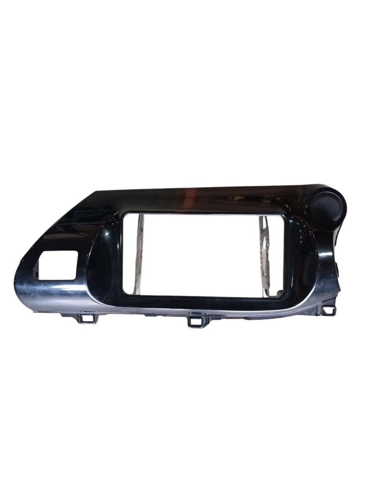 Moldura Central Multimídia Hilux 2017/2018 – 55422kk140 Preta