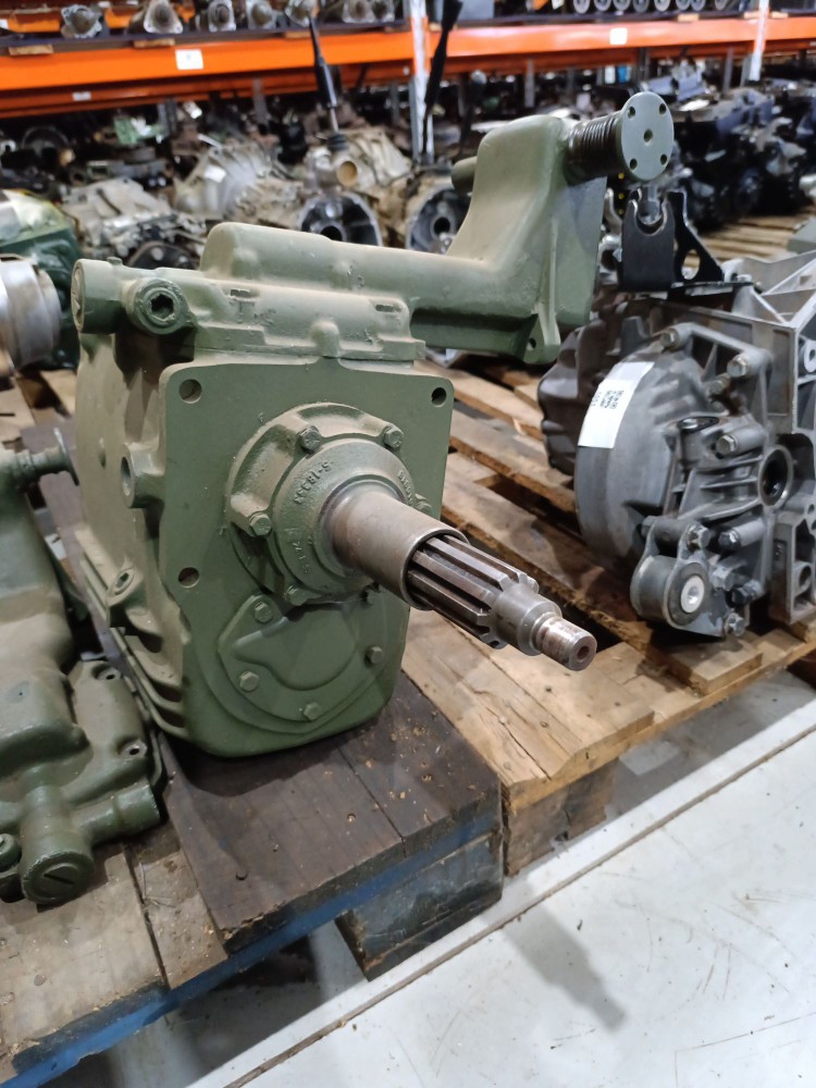 Caixa De Câmbio M.benz G3-60 Motor Traseiro Revisada 3