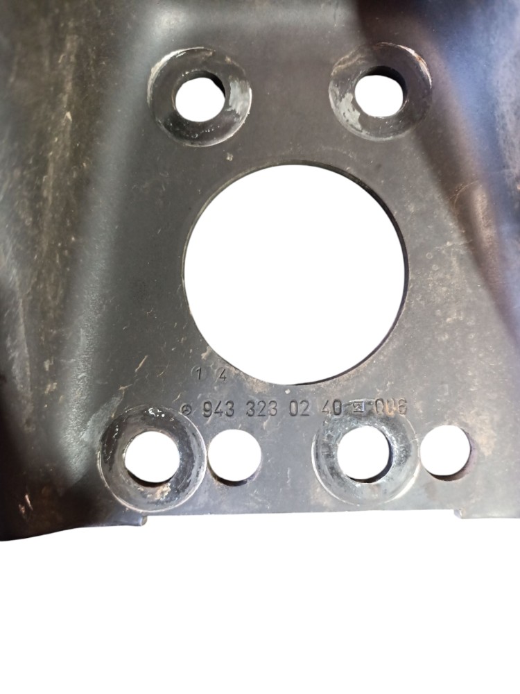Suporte Amortecedor Dianteiro Mb Actros A9433230240 4