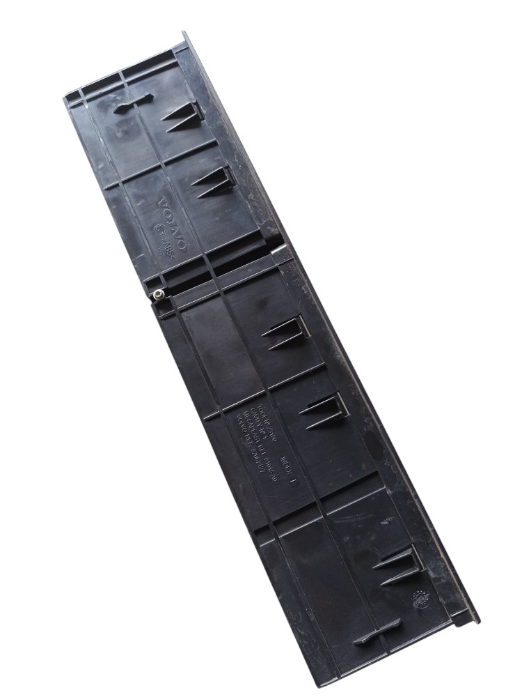 Carcaça Rádio Volvo Fh Clássico 82067127 2