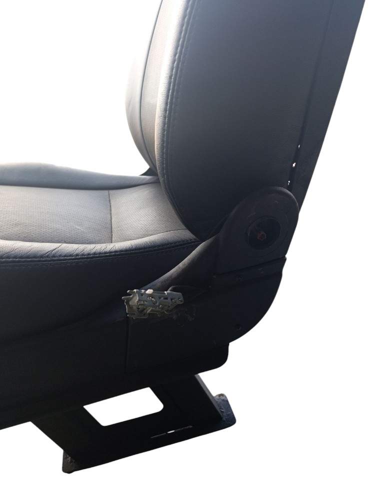 Banco Carona Renault Master Com Detalhes 4