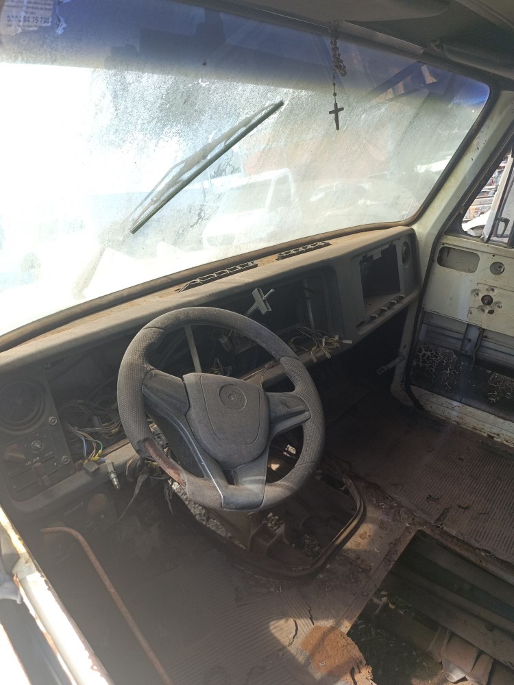 Cabine Branca Volvo N10 Ano 1986 3