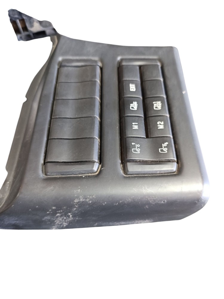 Painel Interruptor Suspensão Scania Ntg 2019 2557284 2