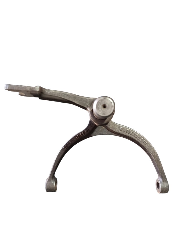 Garfo Da 3/4 Com Eixo Caixa Zf130 16s-1650 1296406080 3