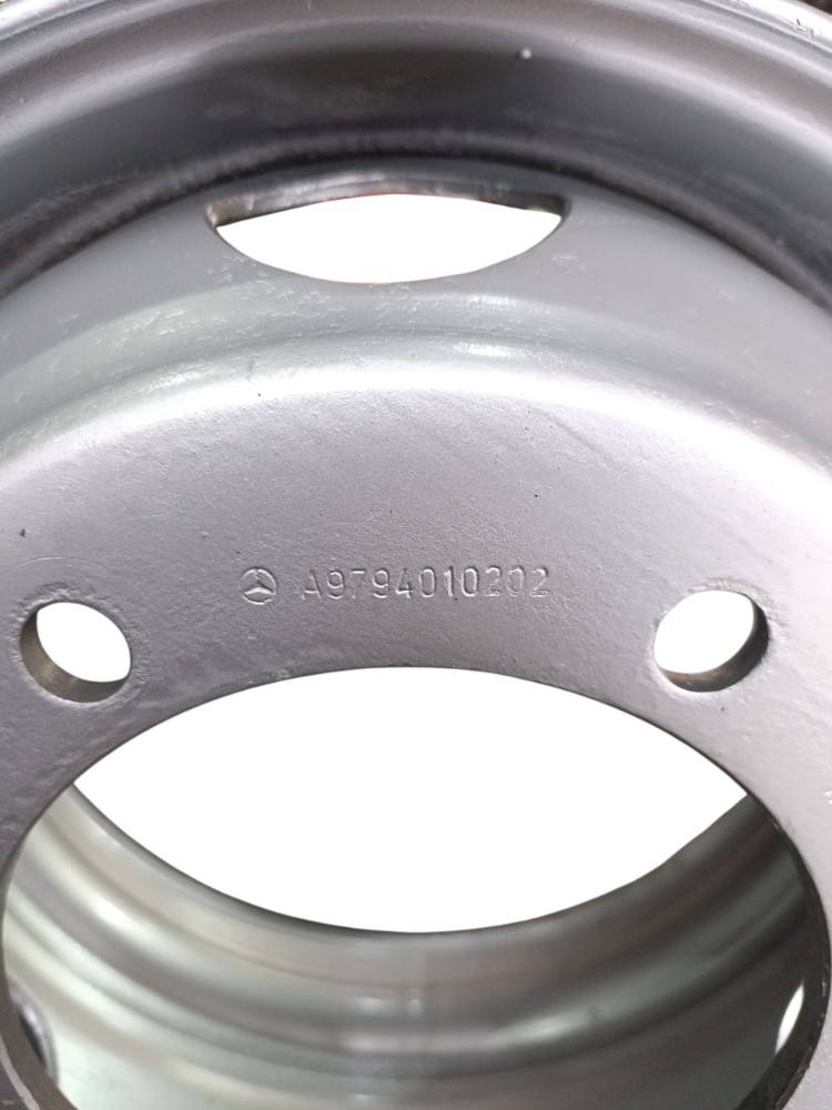 Roda De Ferro M.benz Accelo 17.5 X 6.75 Pneu 235 9794010202 4