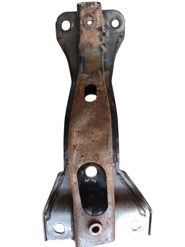 Suporte Travessa Suspensão Diant. Com Detalhe Hilux 2.8 2018 3