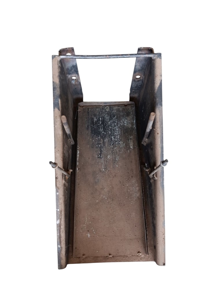 Suporte Com Capa Para Uma Bateria 6