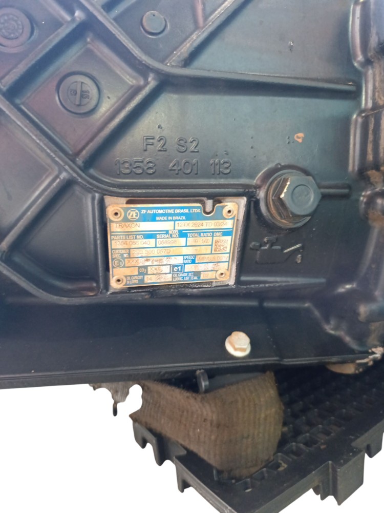 Caixa De Câmbio Zf Traxon 12tx 2624 Td – Lindóia Auto Peças
