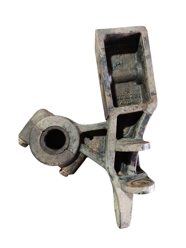 Suporte barra estabilizadora LD Mercedes Axor 9433234784 4