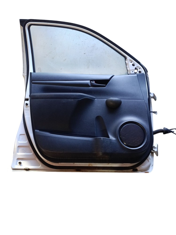 Porta Dianteira Lado Esquerdo Hilux 2.8 17/18 Com Detalhes Dianteira Esquerdo 2