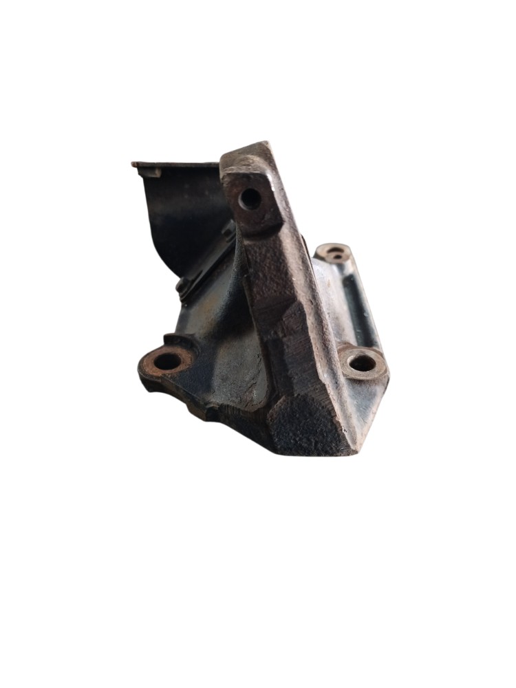 Suporte Dianteiro Motor Scania 1517884 4