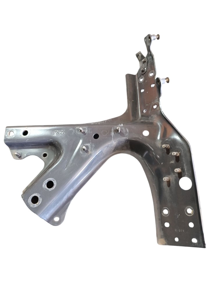 Suporte Lateral Estribo Le Scania Ntg 2019 2790473