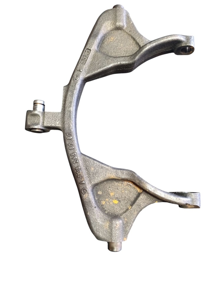 Garfo 1/2 Marcha Câmbio Mb G281-12 9302650101 1