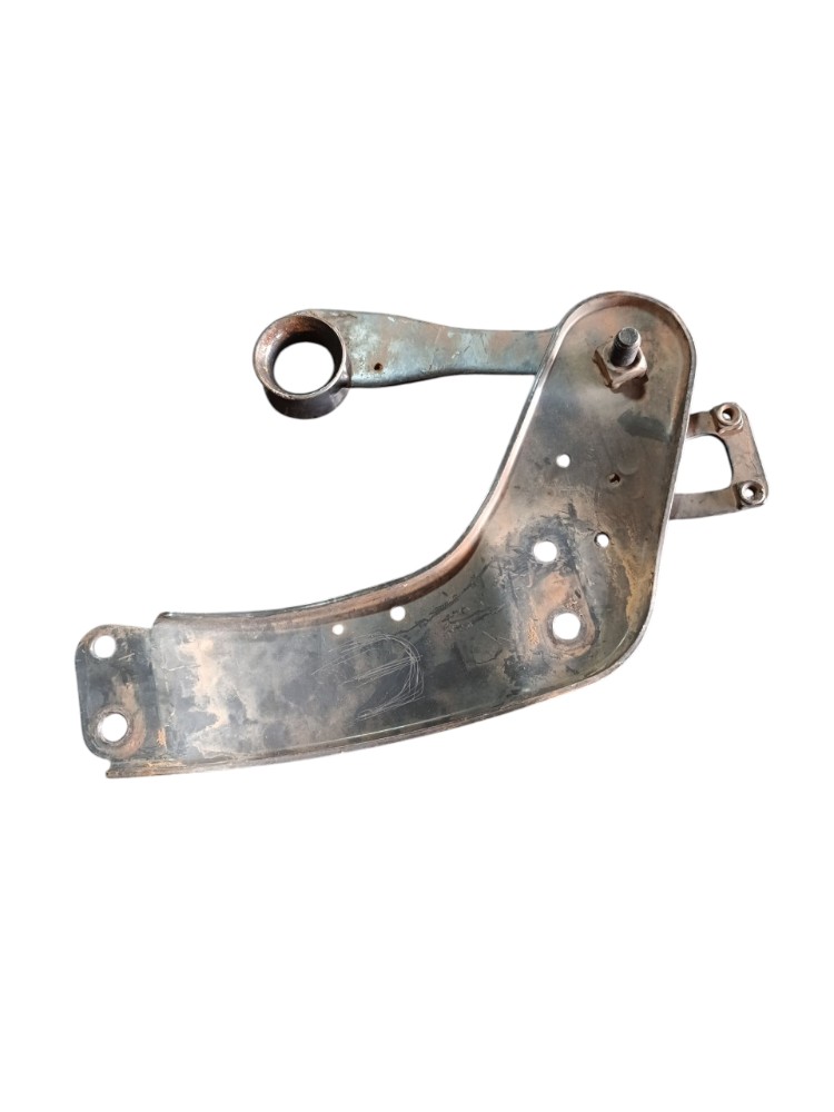 Suporte Traseiro Cabine Lado Esq. Scania P124 Série4 1496087 3