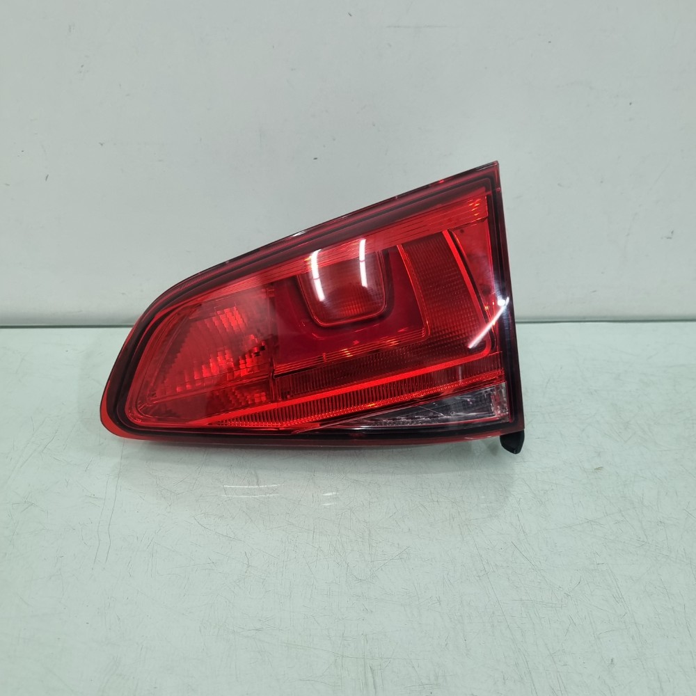 Lanterna Traseira Direita Tampa Vw Golf 2015/2017 Recuperado Direito/passageiro 1