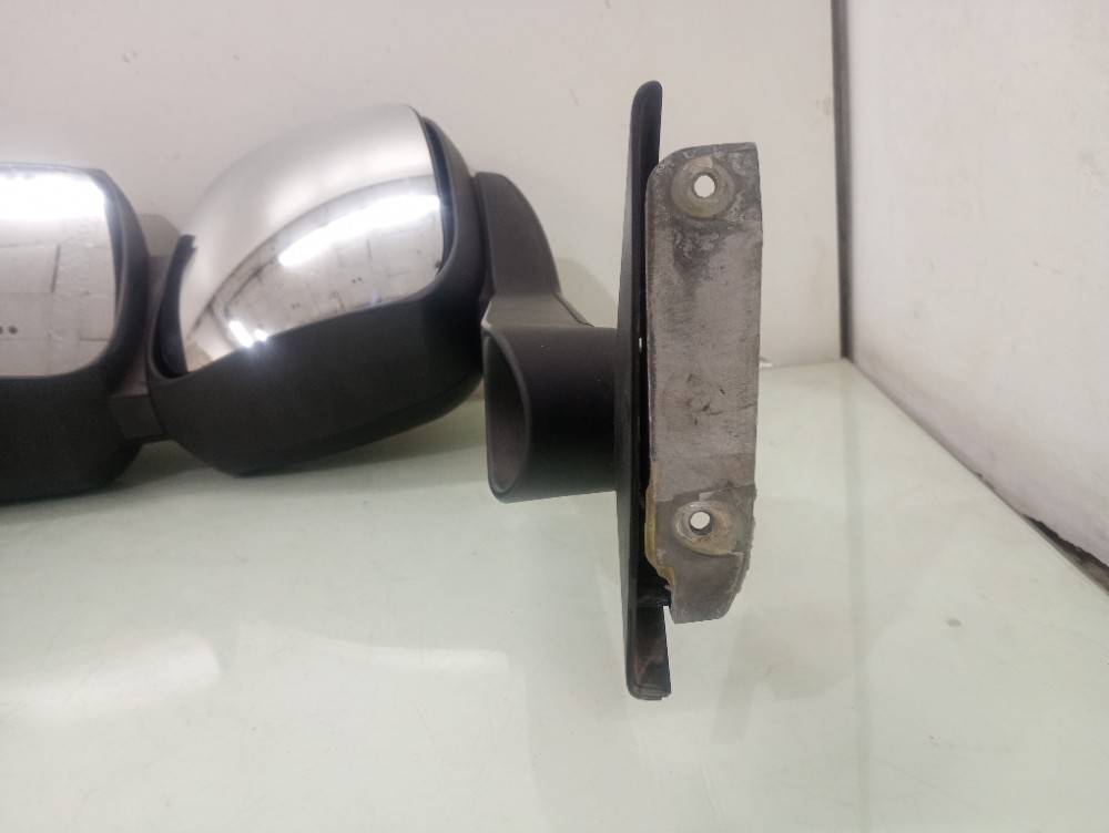 Retrovisor Esquerdo Iveco Tector Original. Código 5801765355 9
