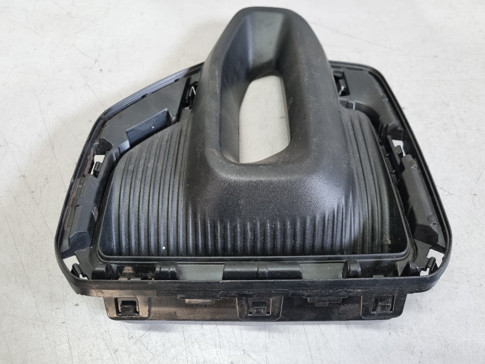 Moldura Esq. Do Farol De Milha Fiat Pulse 2022 A 2024 Usado. Esquerdo 2
