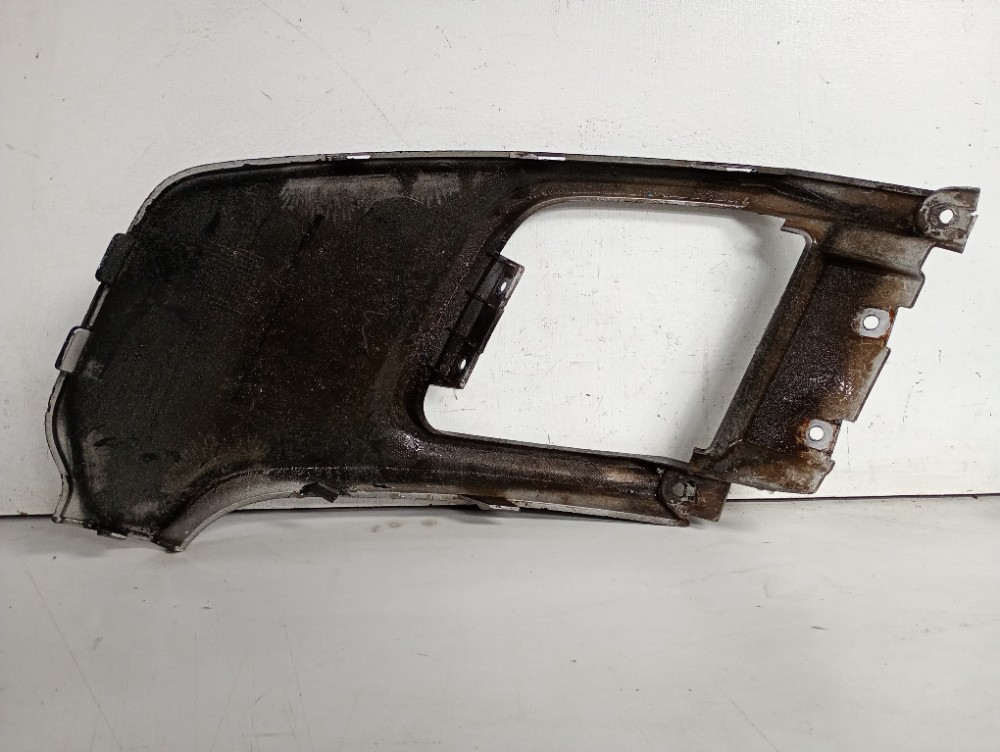 Moldura Tras. Esquerda  Escapamento Evoque Modelo  2012/2017 4
