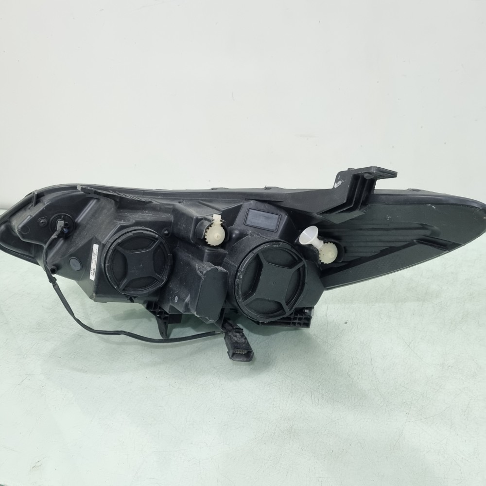 Farol Lado Direito Chevrolet Cruze 2017/2023 Direito/passageiro 4