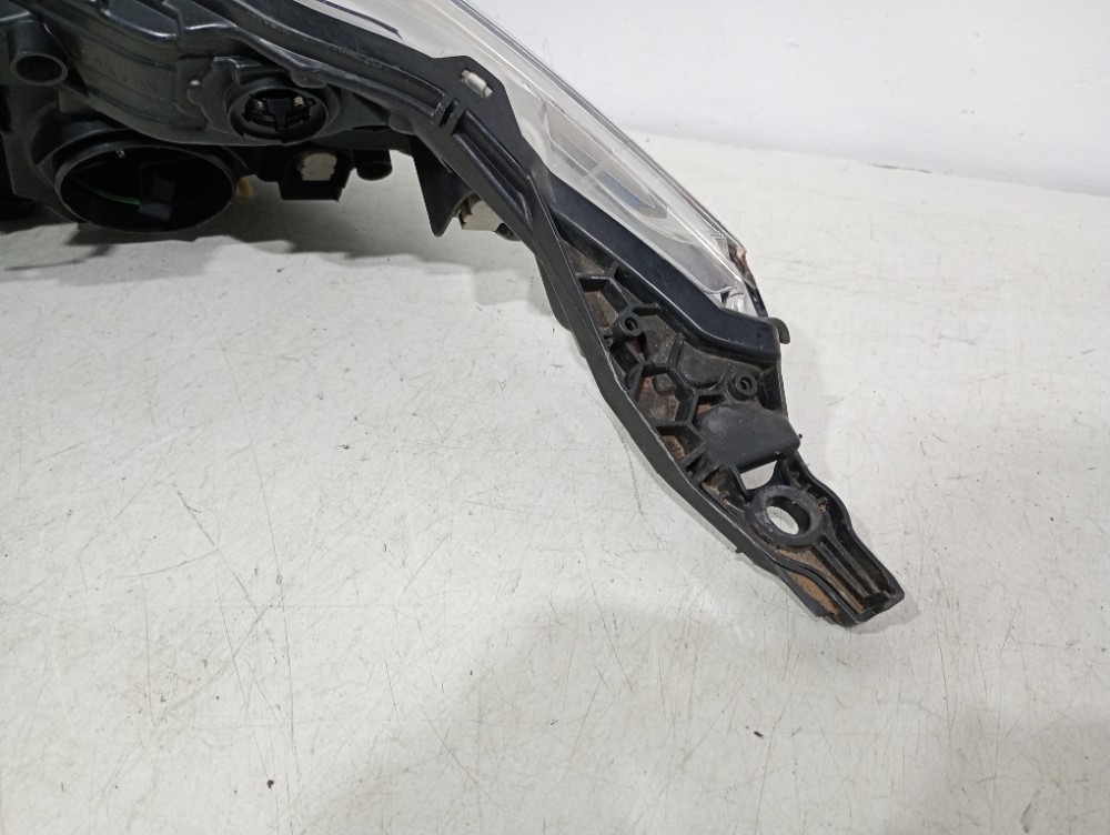 Farol Direito Sem Led Peugeot 208 2013/2016 Recuperada 7