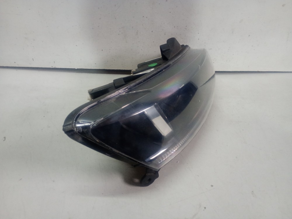 Farol Dianteiro Direito Volkswagen Fox 2015/2021 Direito/passageiro 2