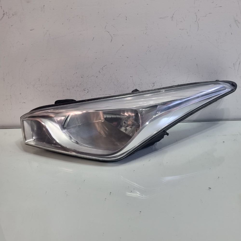 Farol Cromado Do Lado Esquerdo Hyundai Hb20 2013/2018 Esquerdo/motorista 1