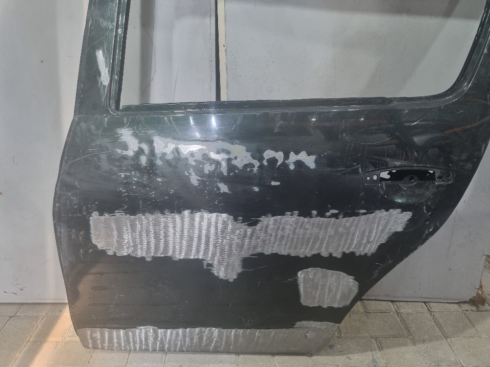 Porta traseira esquerda Renault Sandero 2008/2014 recuperada 2