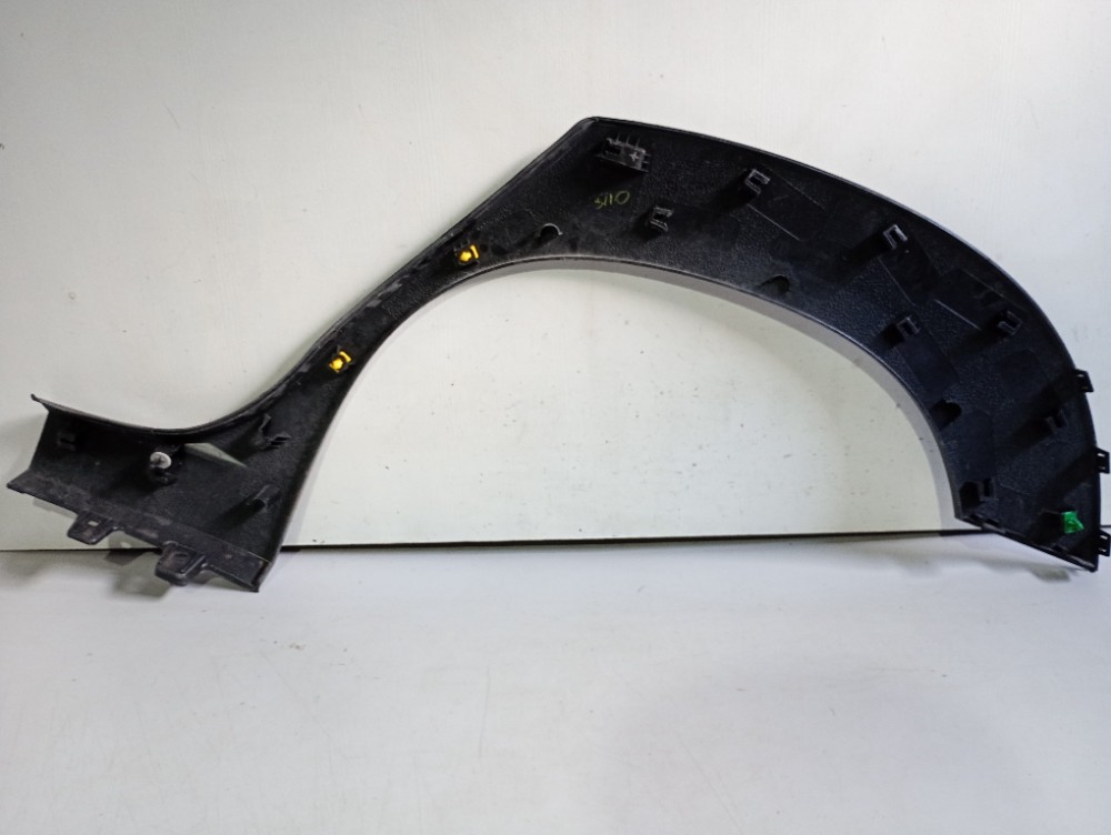 Moldura Lateral Traseira Direita Fastback 2022/24 Recuperado 2