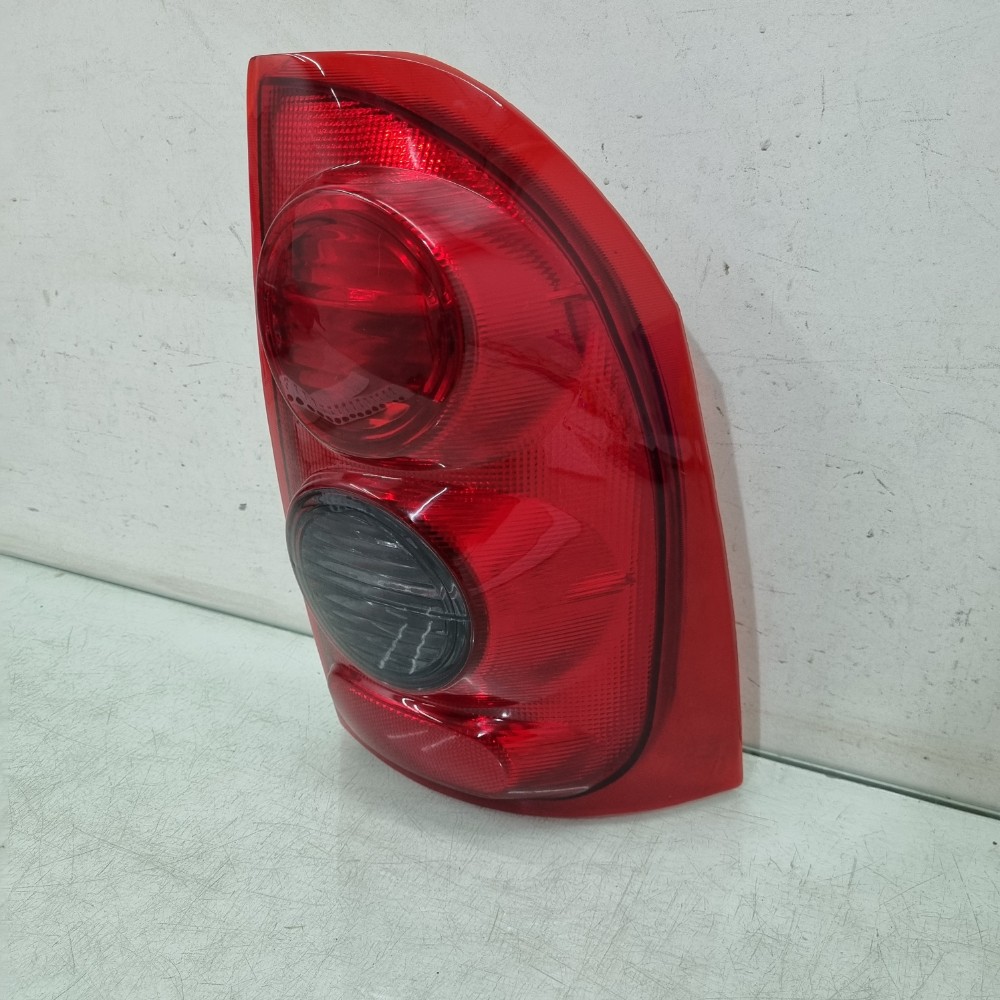 Lanterna Direita Chevrolet Montana 2003/2012 Direito/passageiro 2