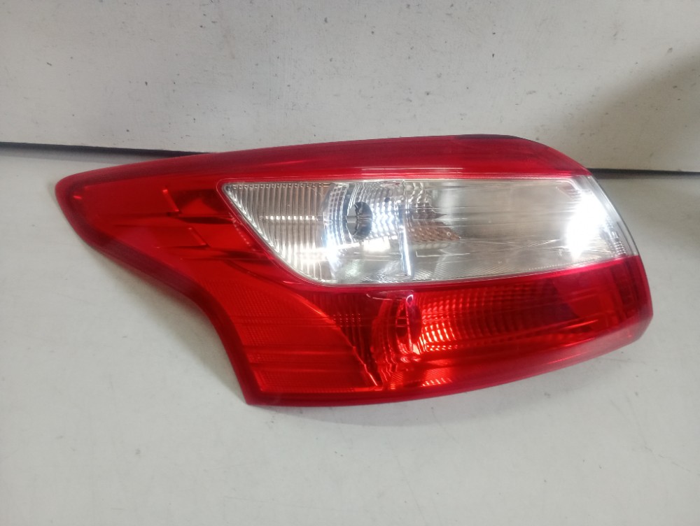 Lanterna Do Lado Esquerdo Ford Focus Sedan 2013/2016 Esquerdo/motorista 1