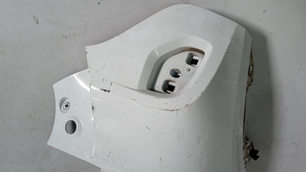 Ponteira Lado Esq Do Para-choque Tras. Kwid 2022/2025 Usado. 2