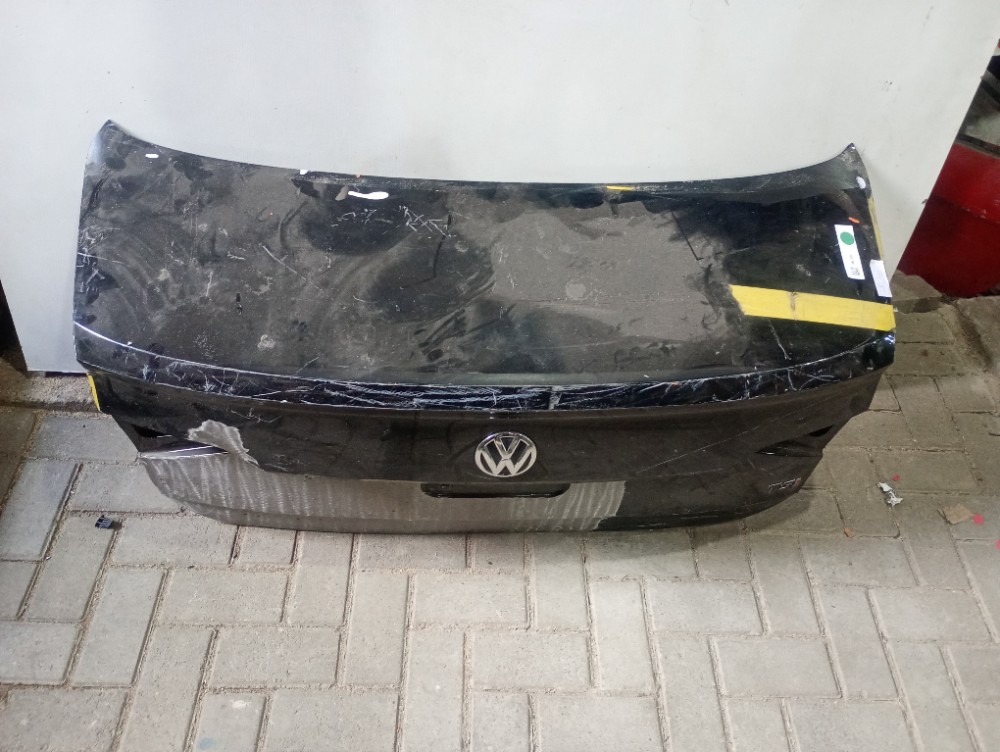 Tampa Traseira Vw Virtus Tsi 2017/ 2023 Recuperada Original. 1