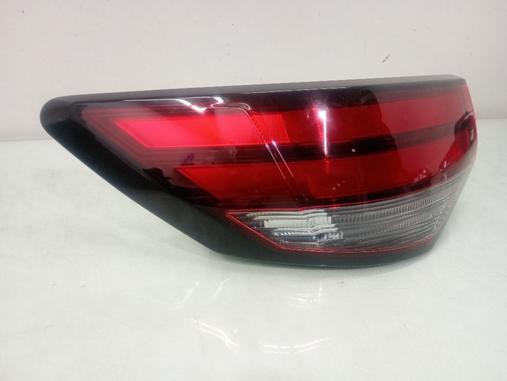 Lanterna Esquerda Nissan Sentra 2020/2023 Recuperado 2