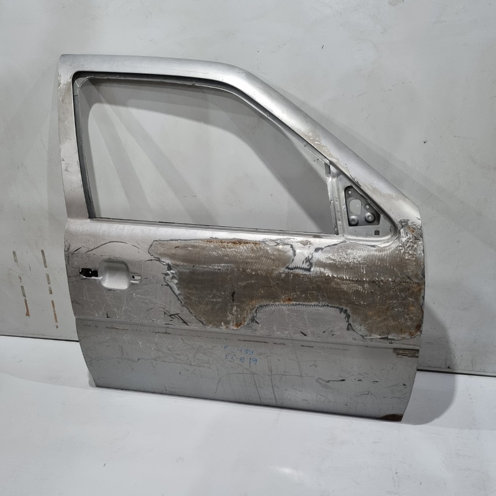 Porta Dianteira Direita Volkswagen Gol 1999/2009 Recuperada. Dianteira 3