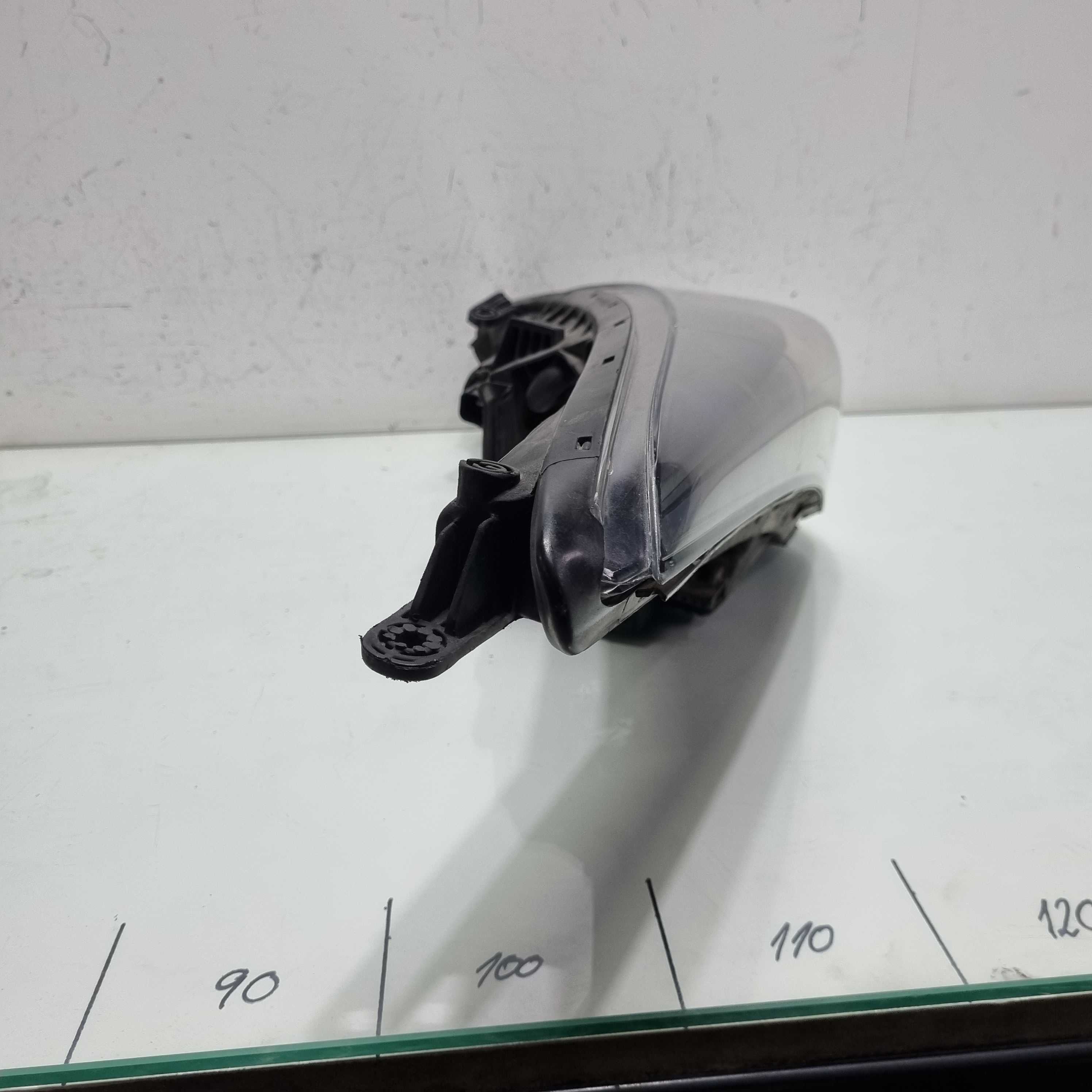 Farol lado direito mascara negra Hyundai HB20 2013/2018 1